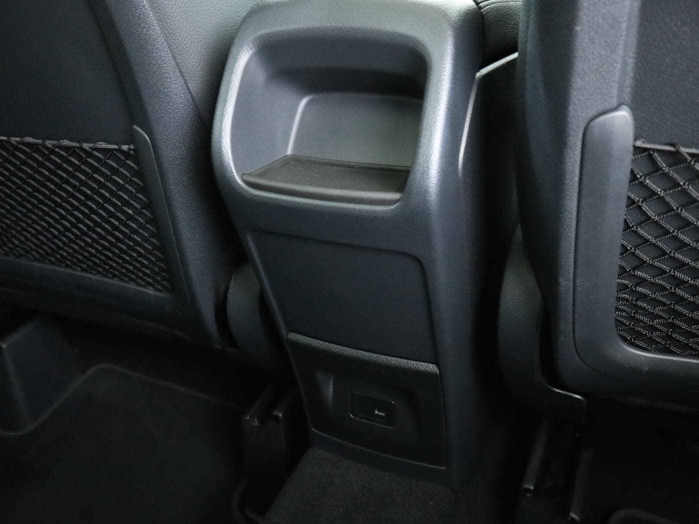 Mercedes-Benz B 250 e Bild 24