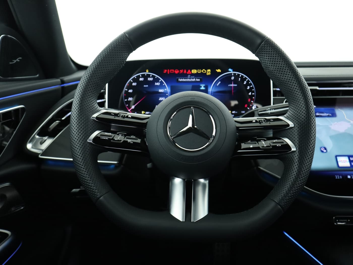 Mercedes-Benz E 300 de T Bild 11