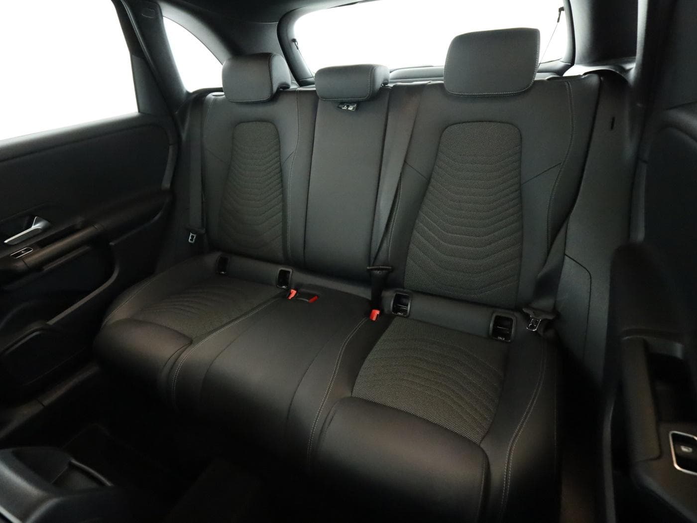 Mercedes-Benz B 180 d Bild 18