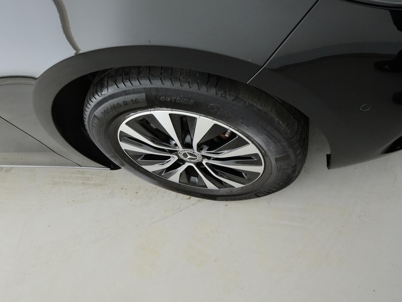 Mercedes-Benz B 180 d Bild 21