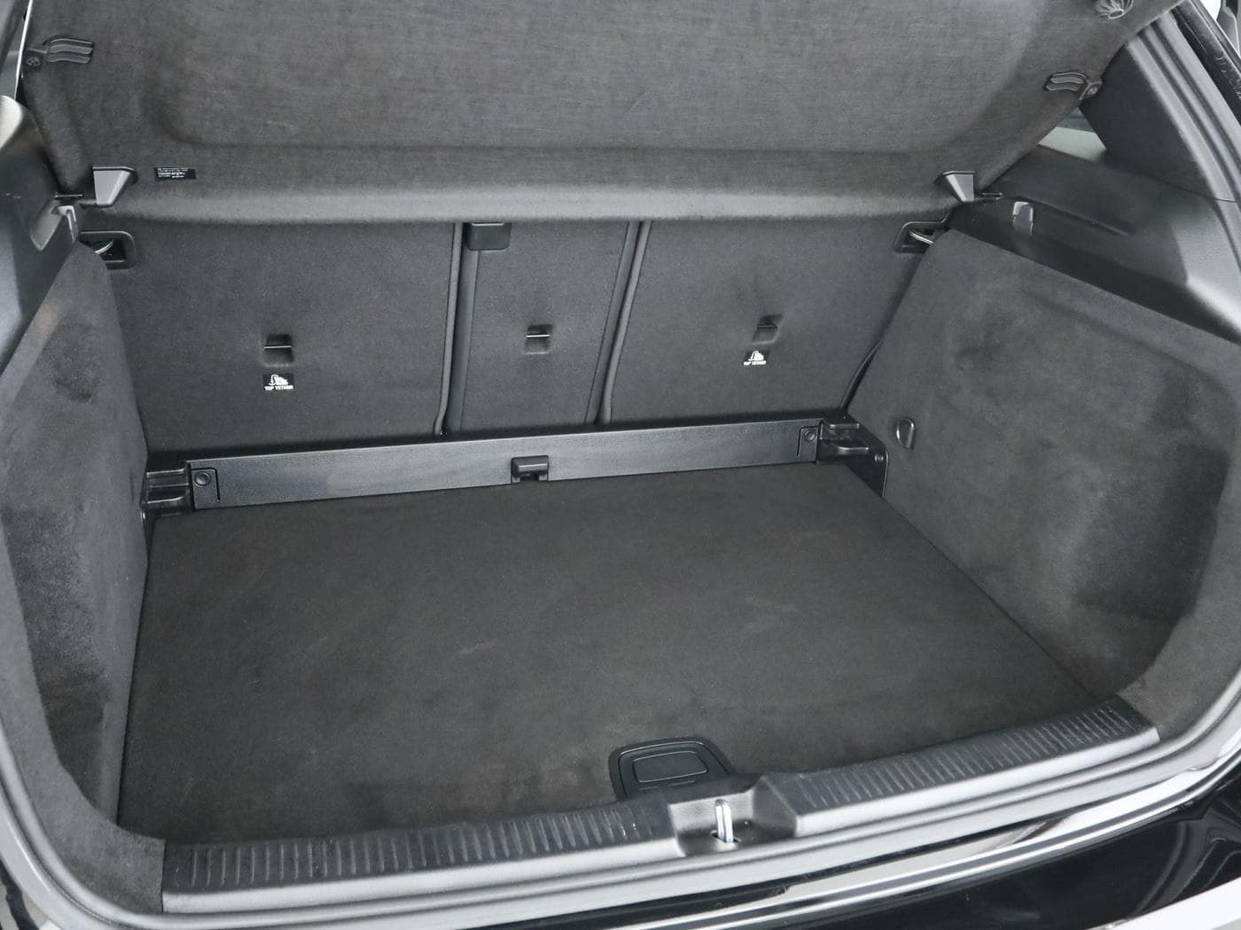 Mercedes-Benz B 180 d Bild 22