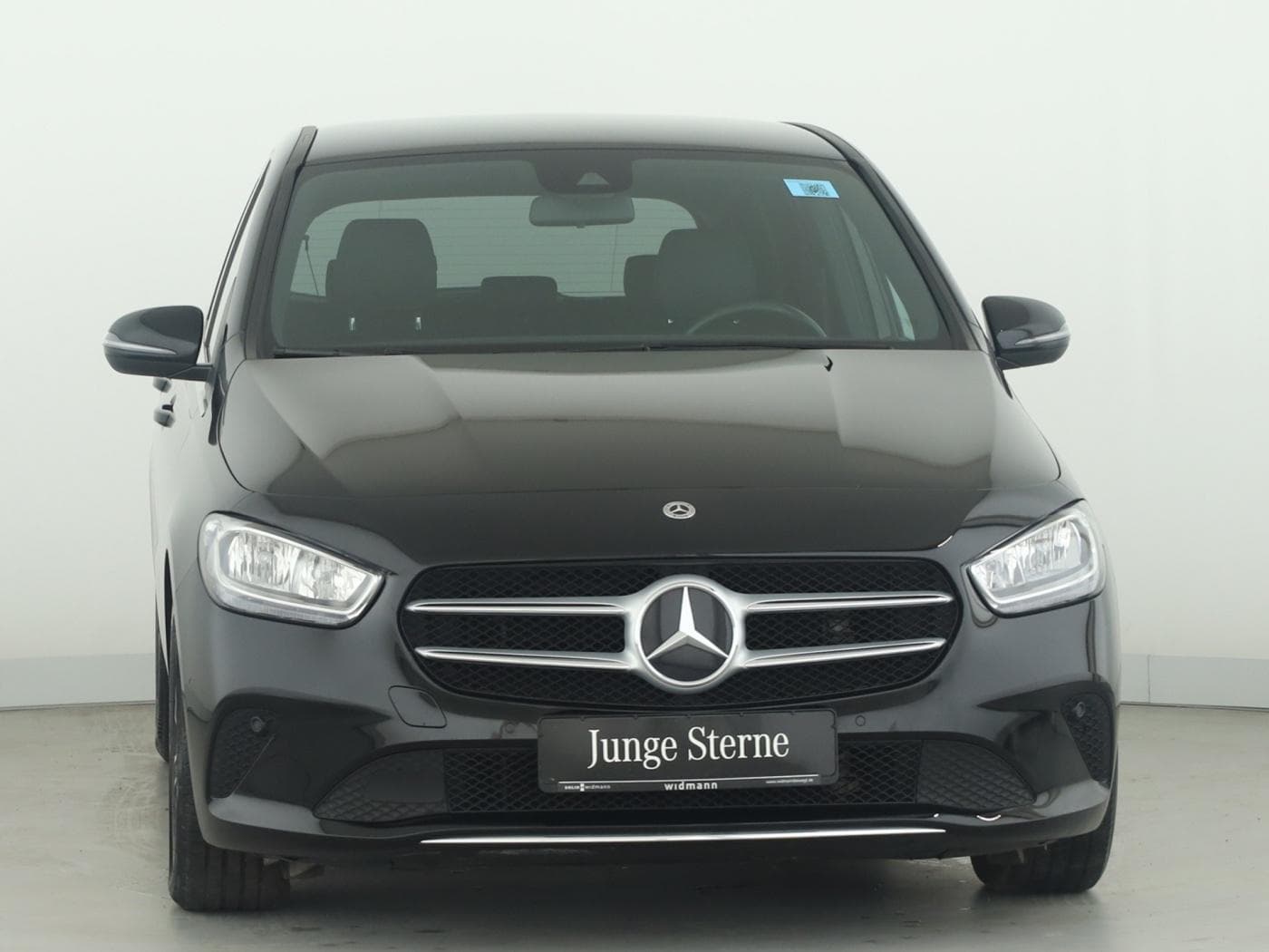 Mercedes-Benz B 180 d Bild 3