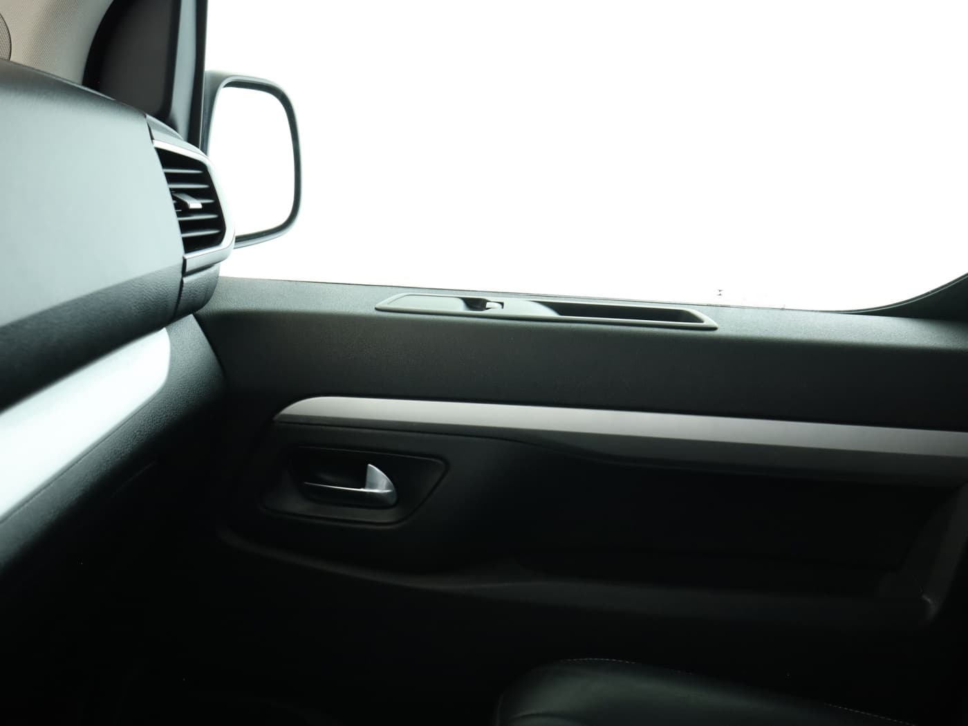 Citro&euml;n Spacetourer Business Lounge M  Elektromotor (75KWH) Bild 16