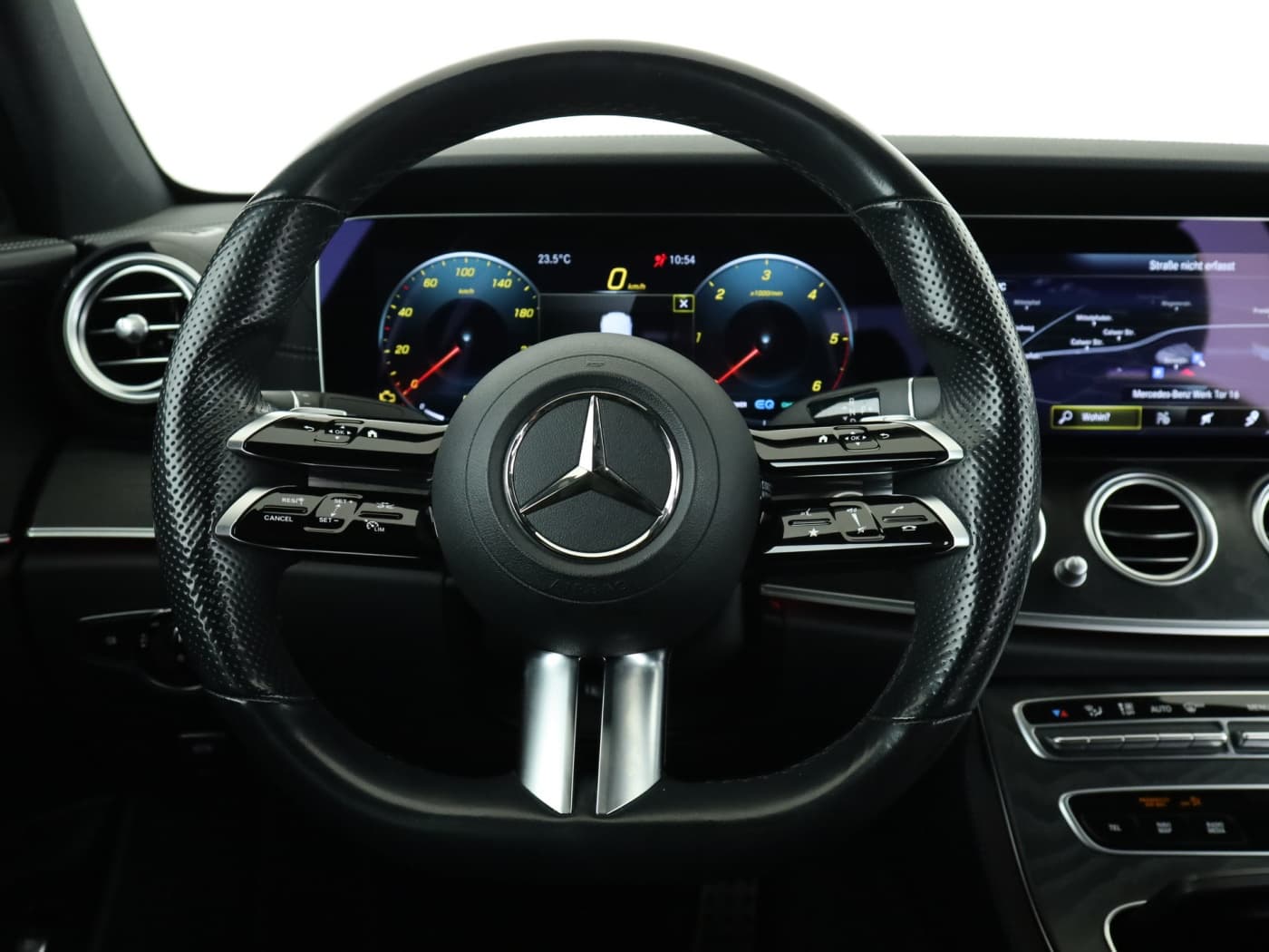 Mercedes-Benz E 220 d Bild 11