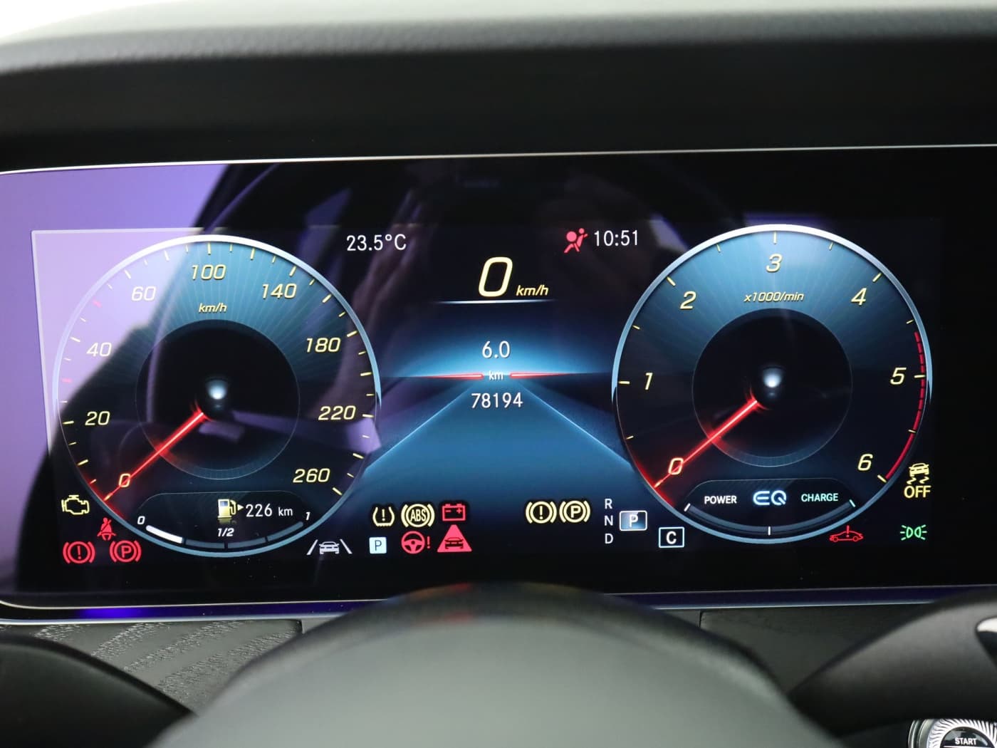 Mercedes-Benz E 220 d Bild 12