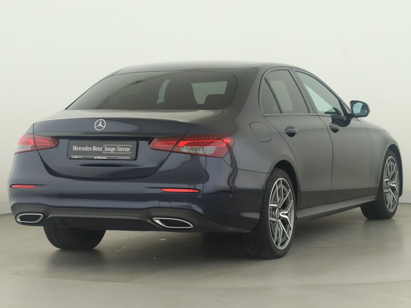 Mercedes-Benz E 220 d Bild 2
