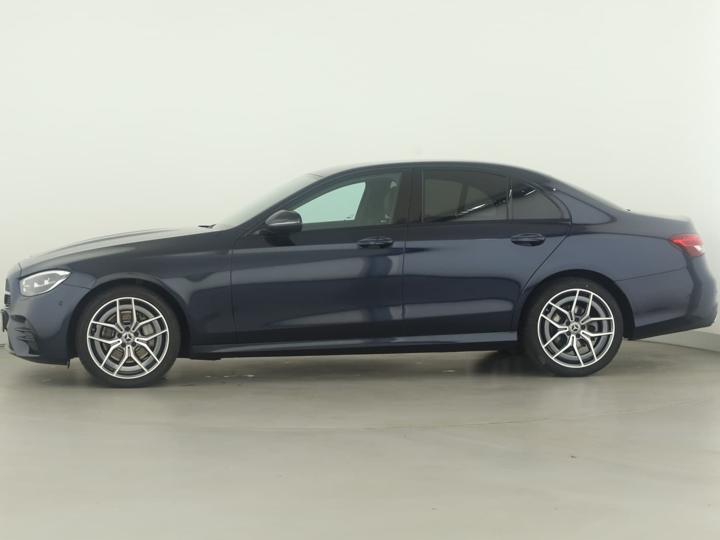 Mercedes-Benz E 220 d Bild 7
