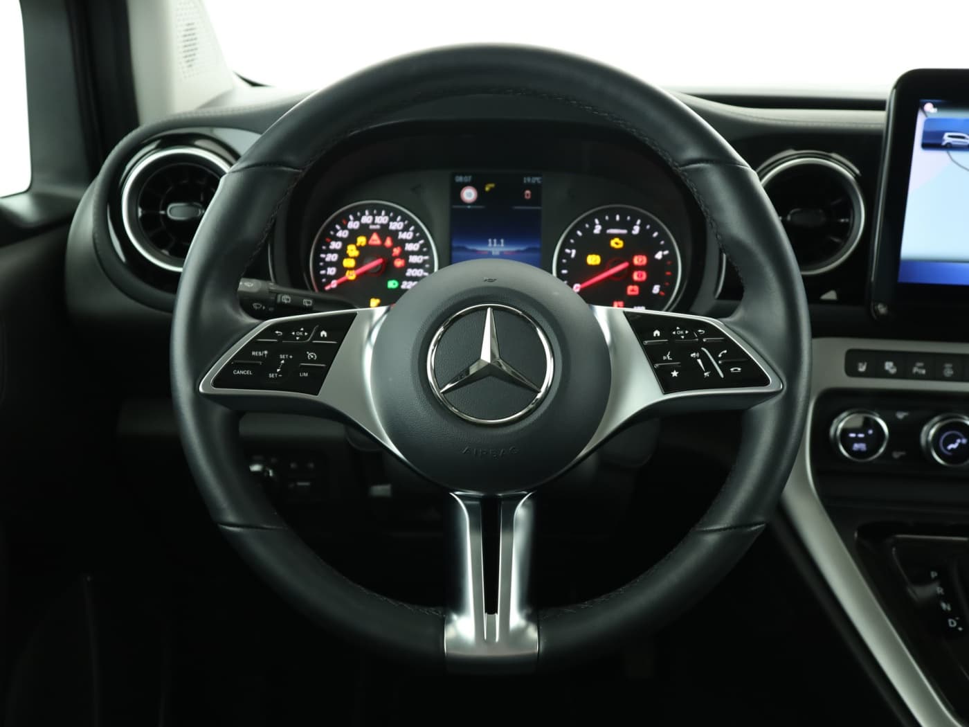 Mercedes-Benz T 180 d PROGRESSIVE Standard Bild 11