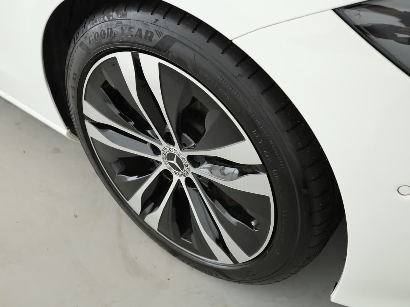 Mercedes-Benz C 300 d T Bild 21