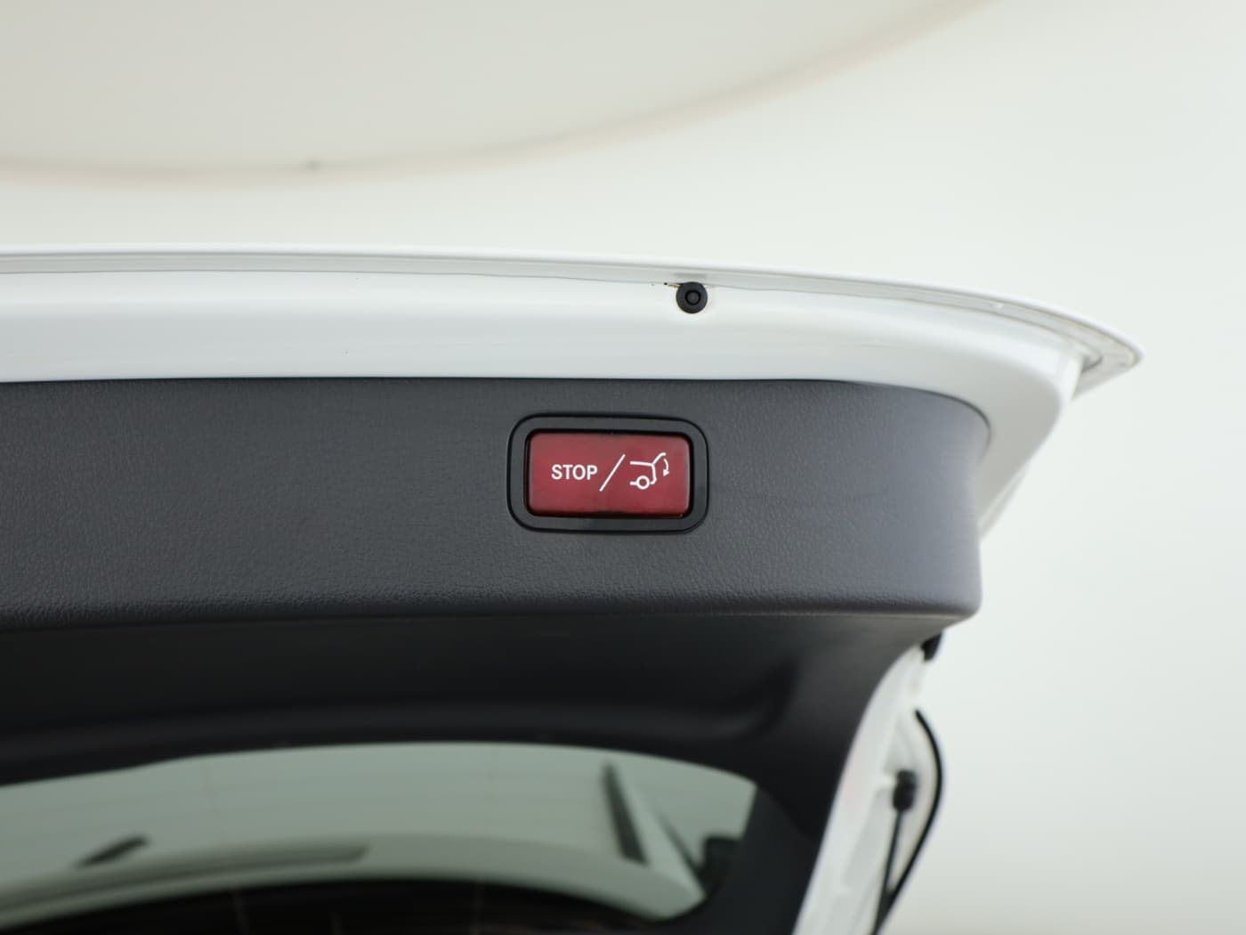 Mercedes-Benz C 300 d T Bild 24