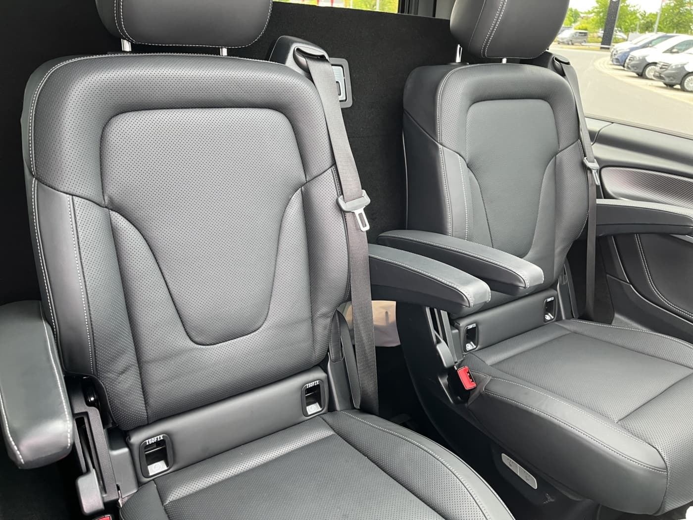 Mercedes-Benz V 300 d 4MATIC EXCLUSIVE EDITION AMG Bild 24