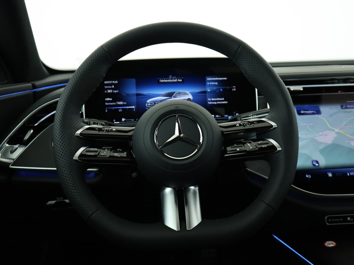 Mercedes-Benz E 300 de 4MATIC T-Modell mit EQ Hybrid Technologie Bild 11