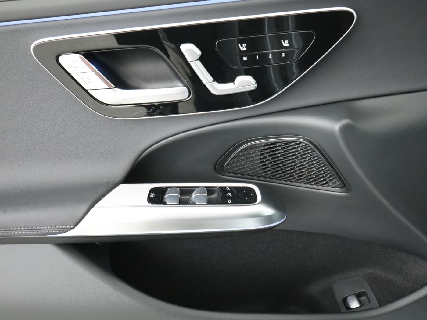 Mercedes-Benz E 300 de 4MATIC T-Modell mit EQ Hybrid Technologie Bild 20