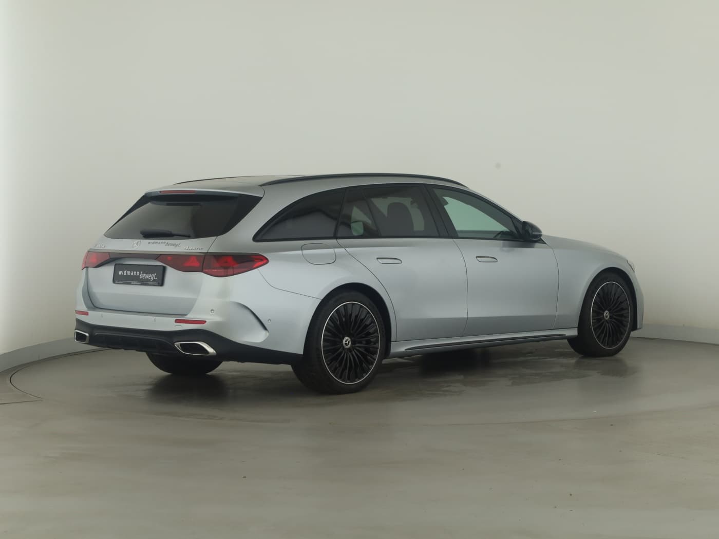 Mercedes-Benz E 300 de 4MATIC T-Modell mit EQ Hybrid Technologie Bild 6