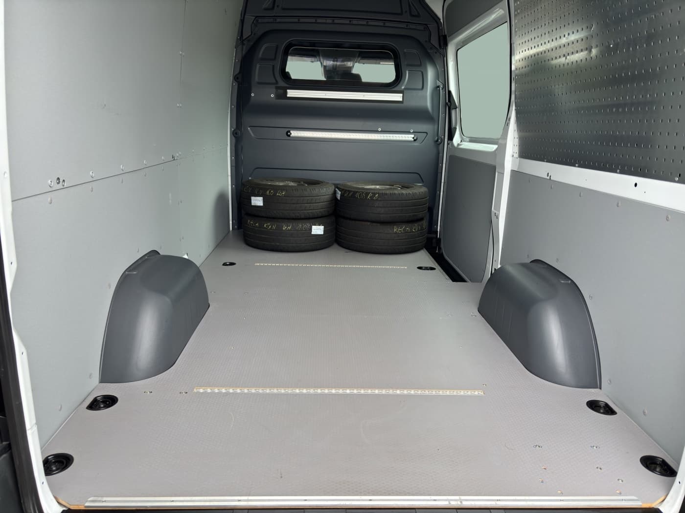 Mercedes-Benz Sprinter 317 CDI Kasten Bild 17