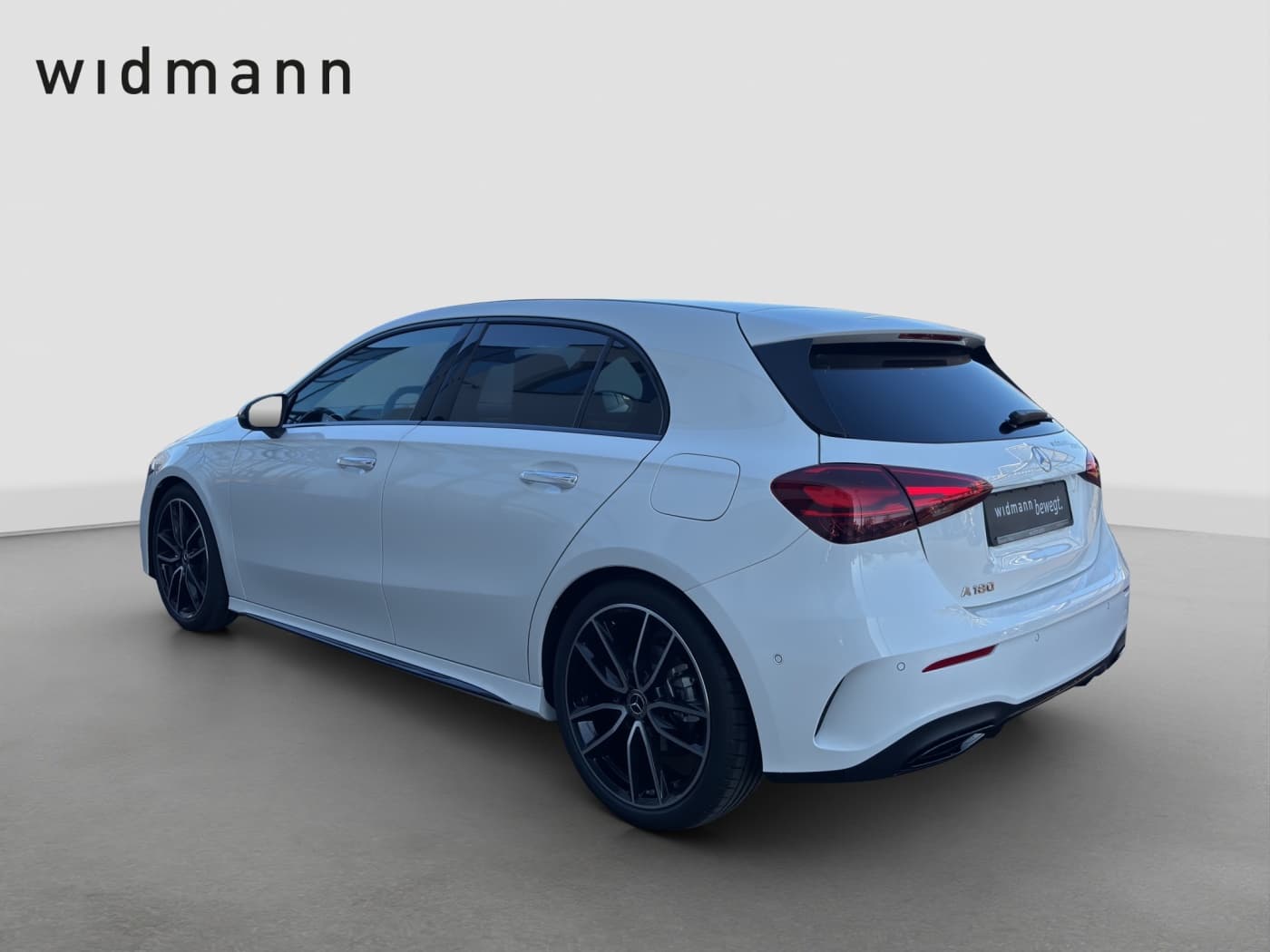 Mercedes-Benz A180 Bild 8