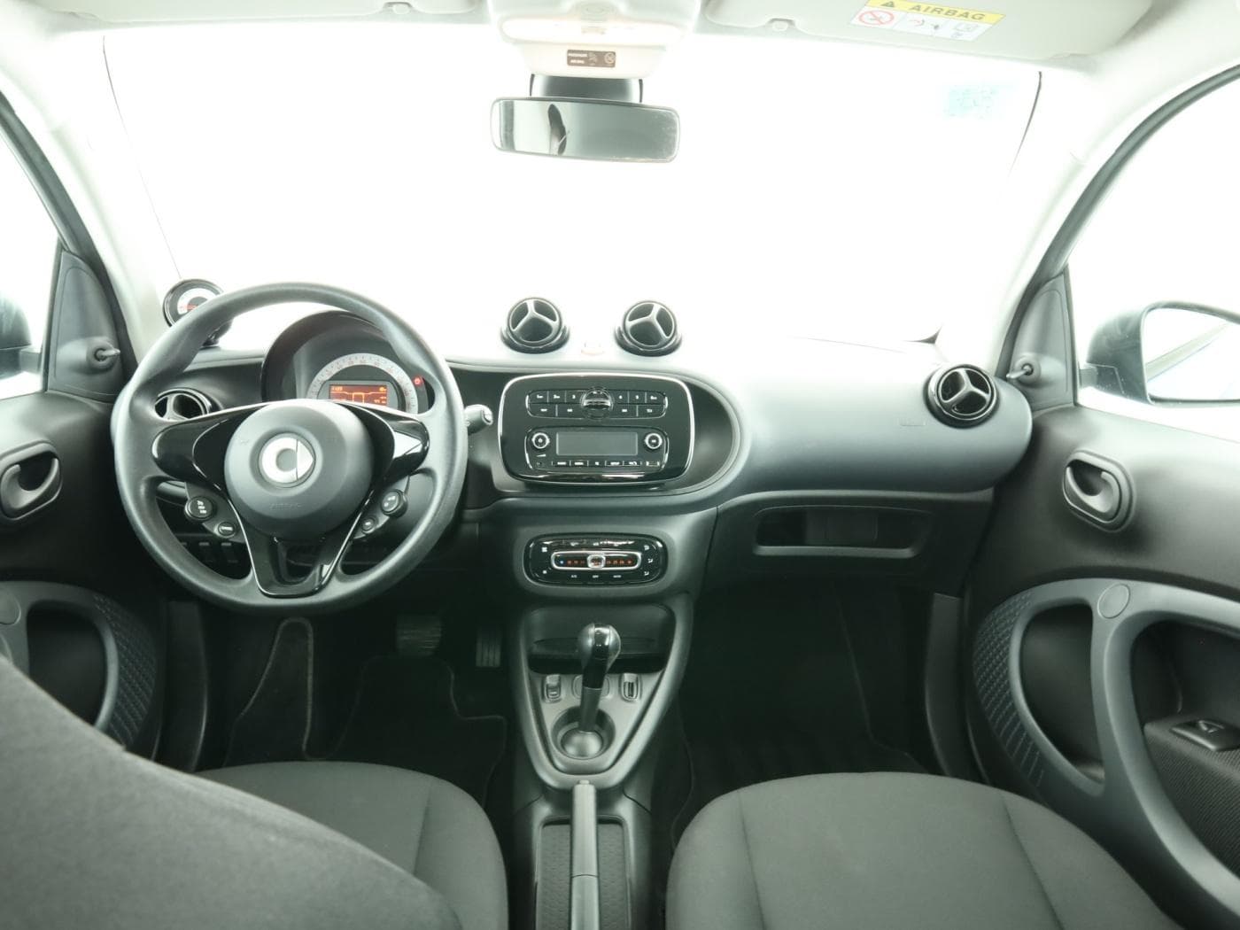 Smart fortwo EQ Bild 19