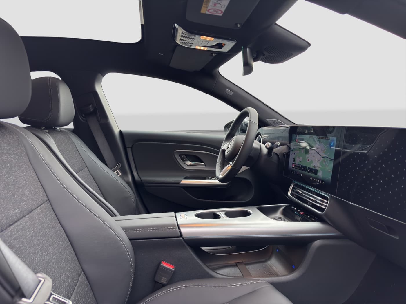 Mercedes-Benz CLA 180 Bild 15