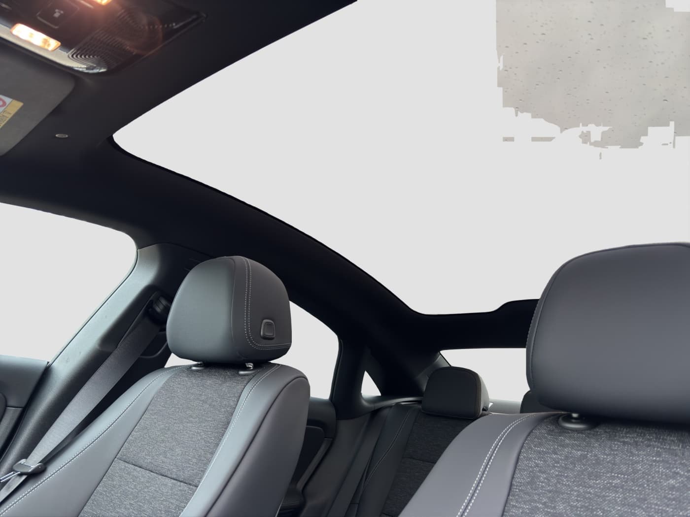 Mercedes-Benz CLA 180 Bild 16