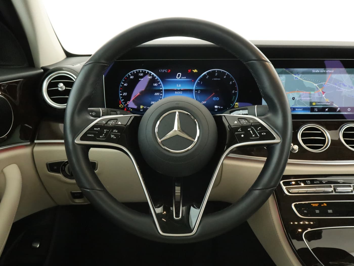 Mercedes-Benz E 300 de 4M T Bild 11