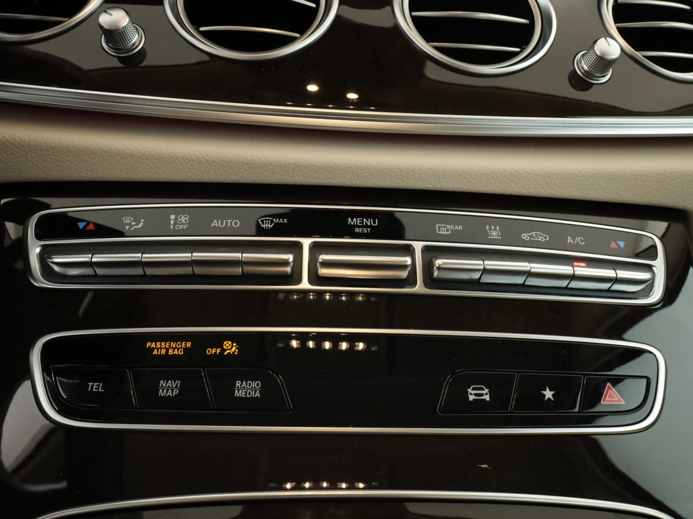 Mercedes-Benz E 300 de 4M T Bild 14