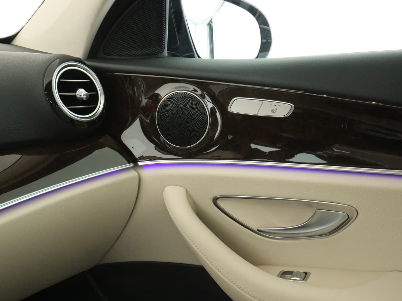 Mercedes-Benz E 300 de 4M T Bild 16