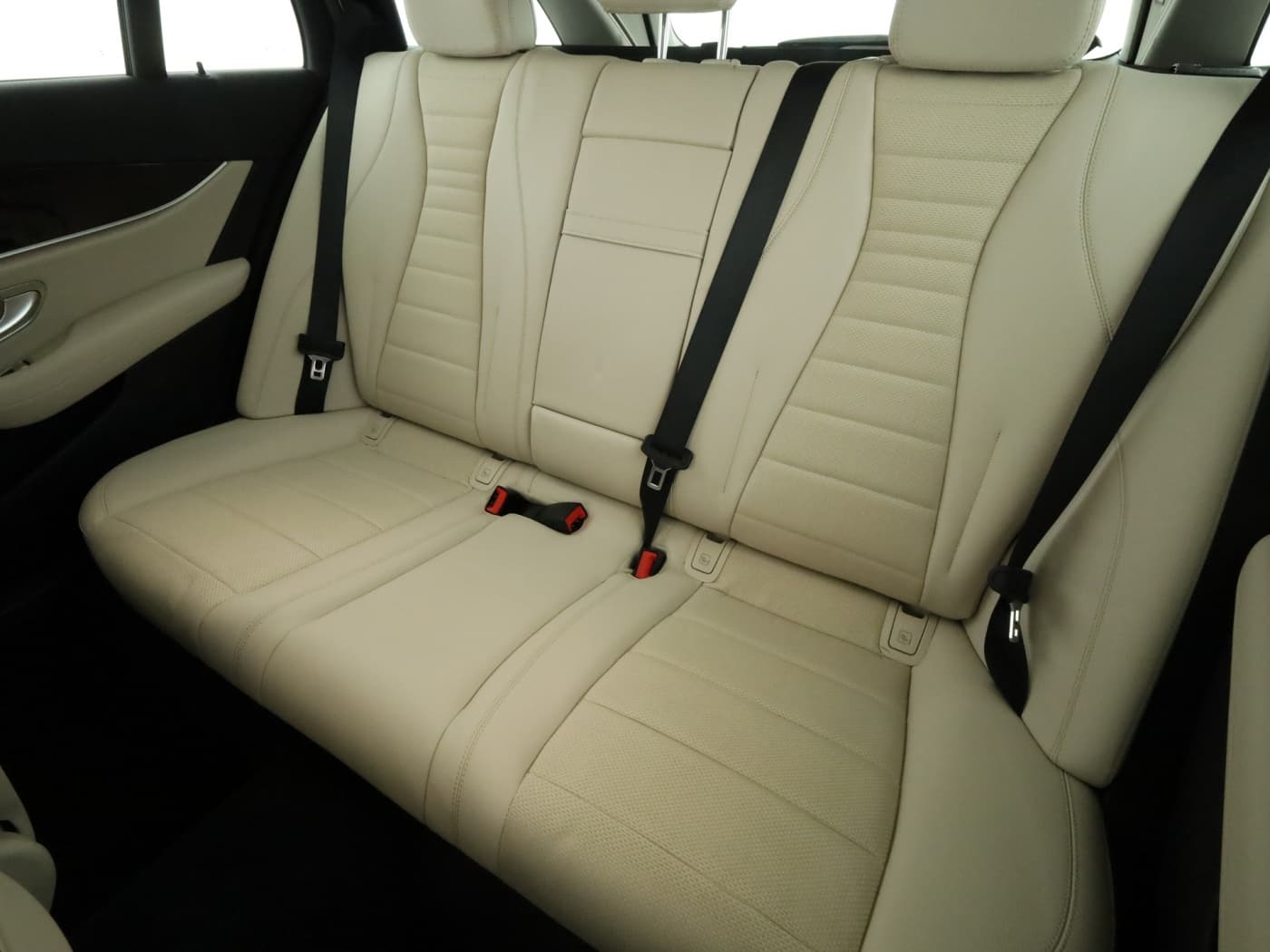 Mercedes-Benz E 300 de 4M T Bild 18