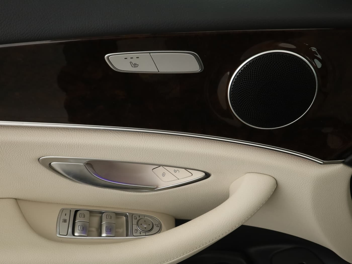 Mercedes-Benz E 300 de 4M T Bild 20