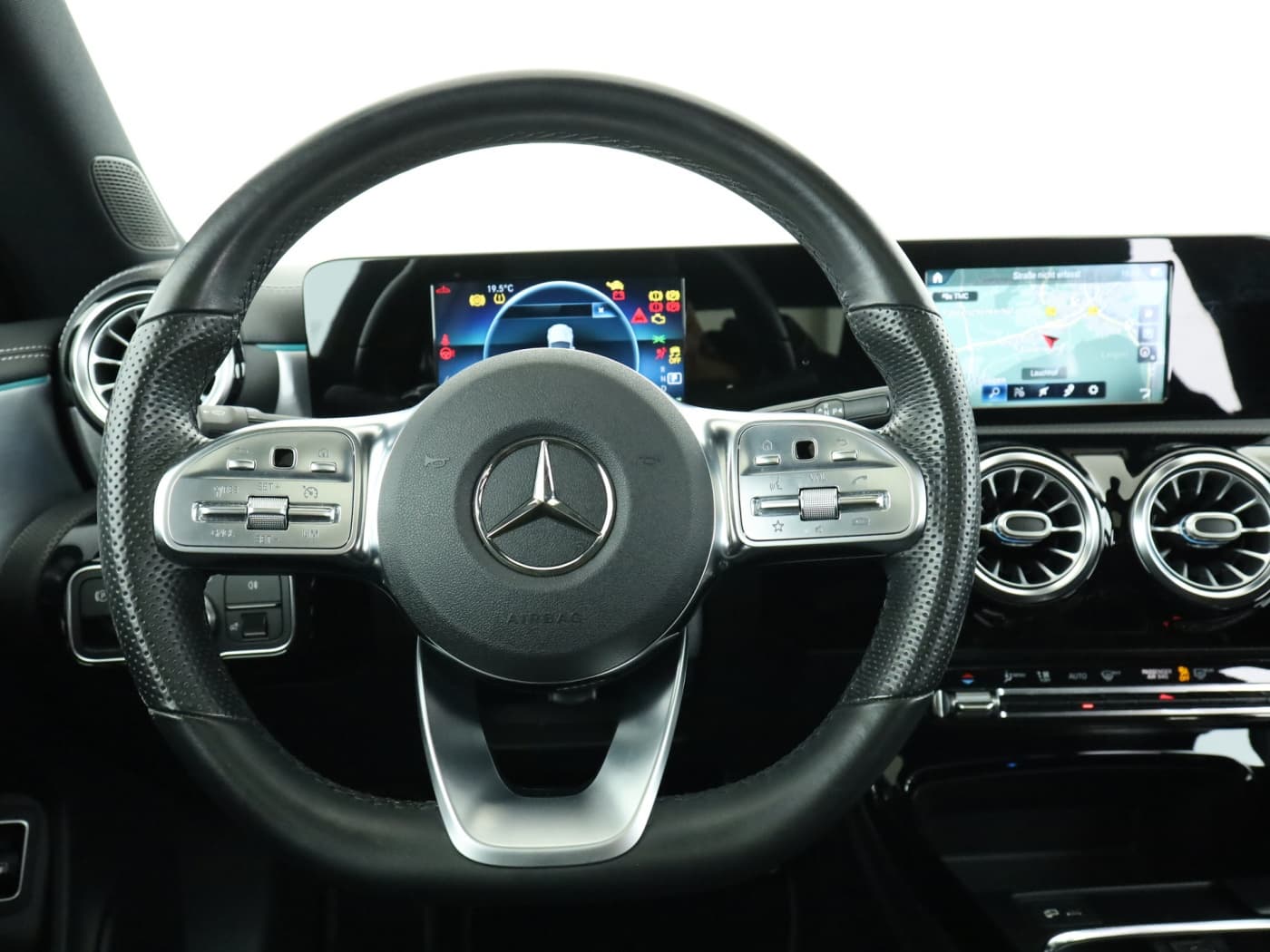 Mercedes-Benz CLA 250 e SB Bild 11