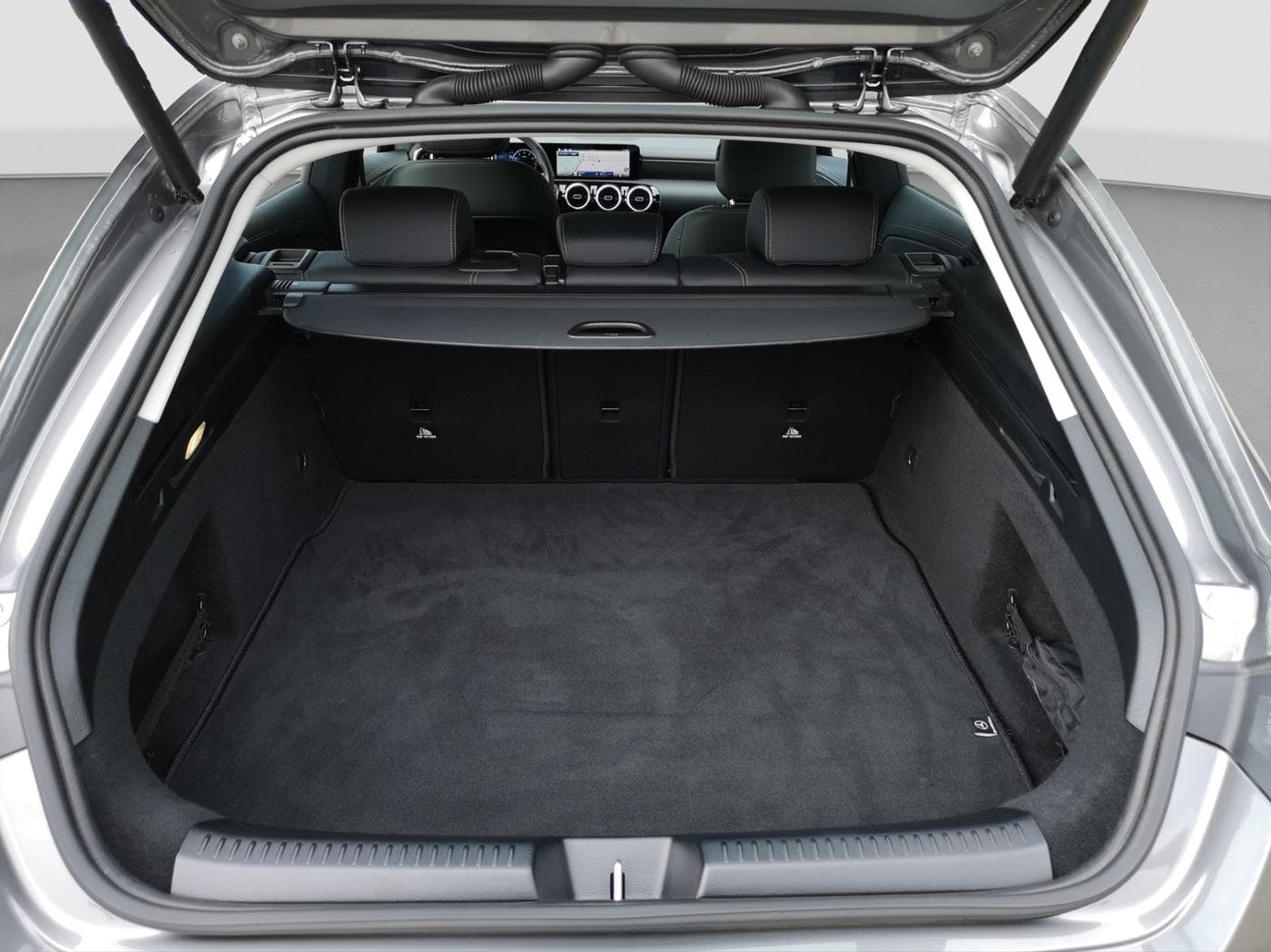 Mercedes-Benz CLA 180 SB Bild 17