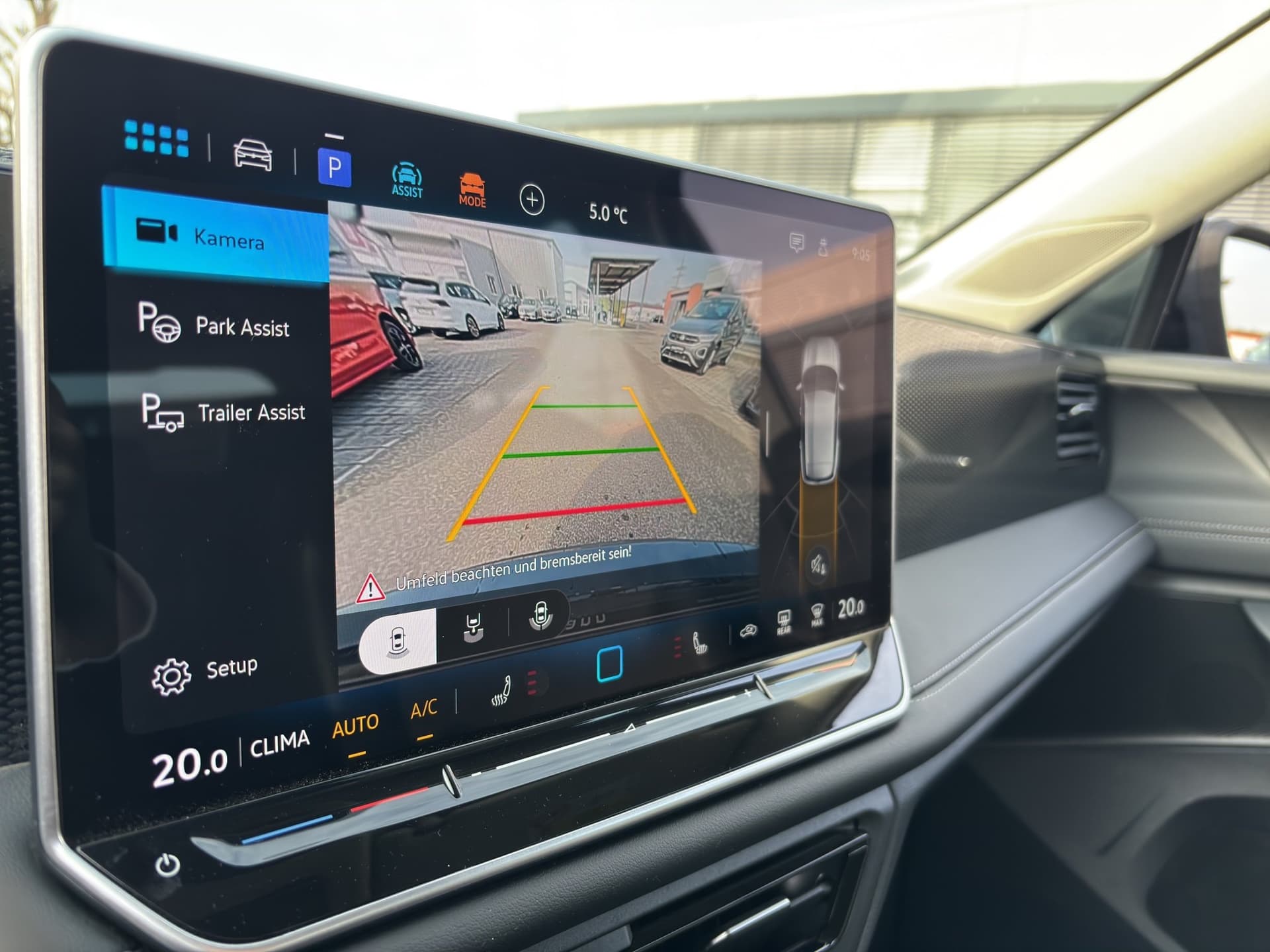 Volkswagen Tiguan Life 2.0 TDI DSG 193 PS AHK ACC Kamera Bild 23