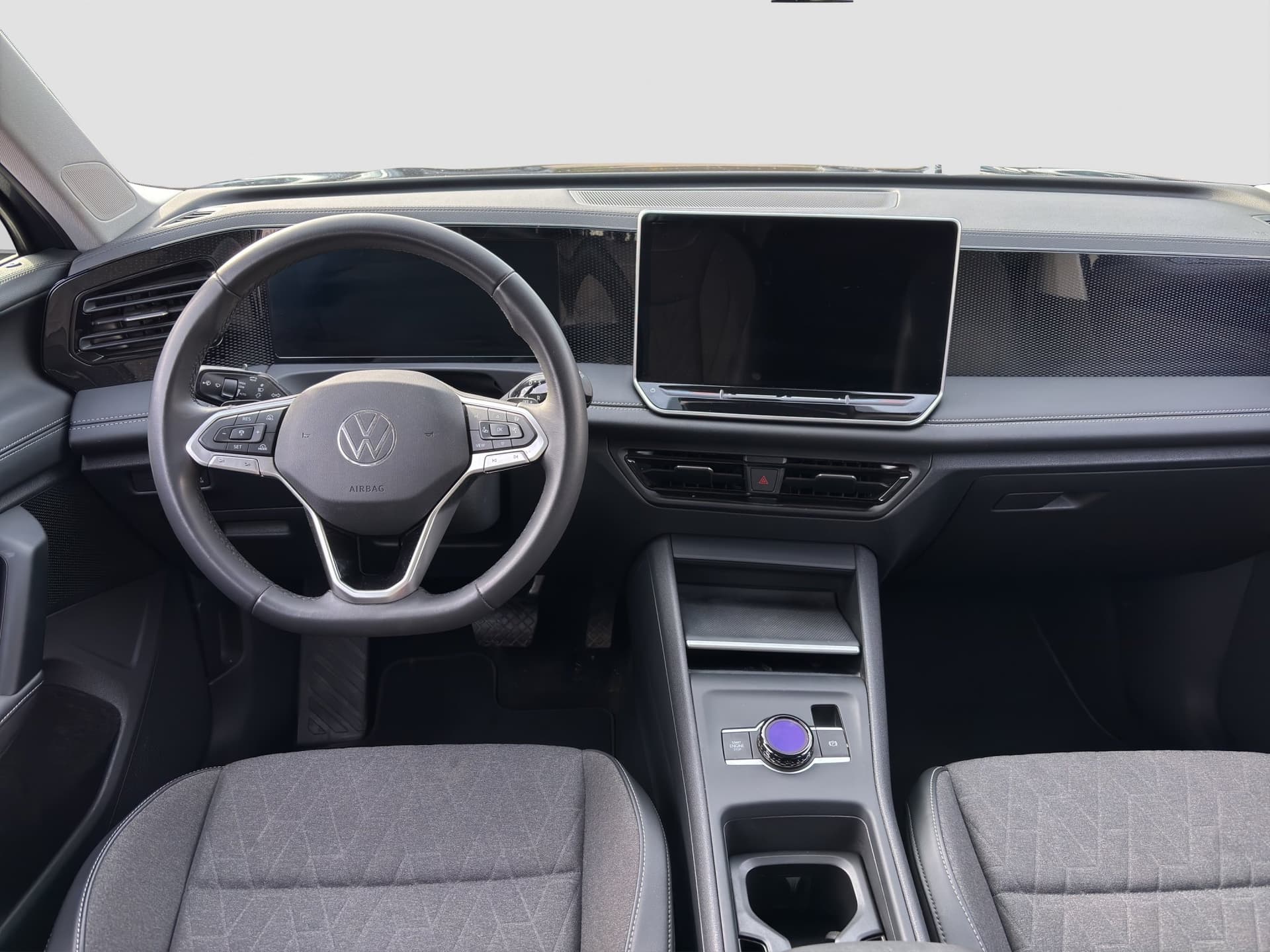 Volkswagen Tiguan Life 2.0 TDI DSG 193 PS AHK ACC Kamera Bild 9