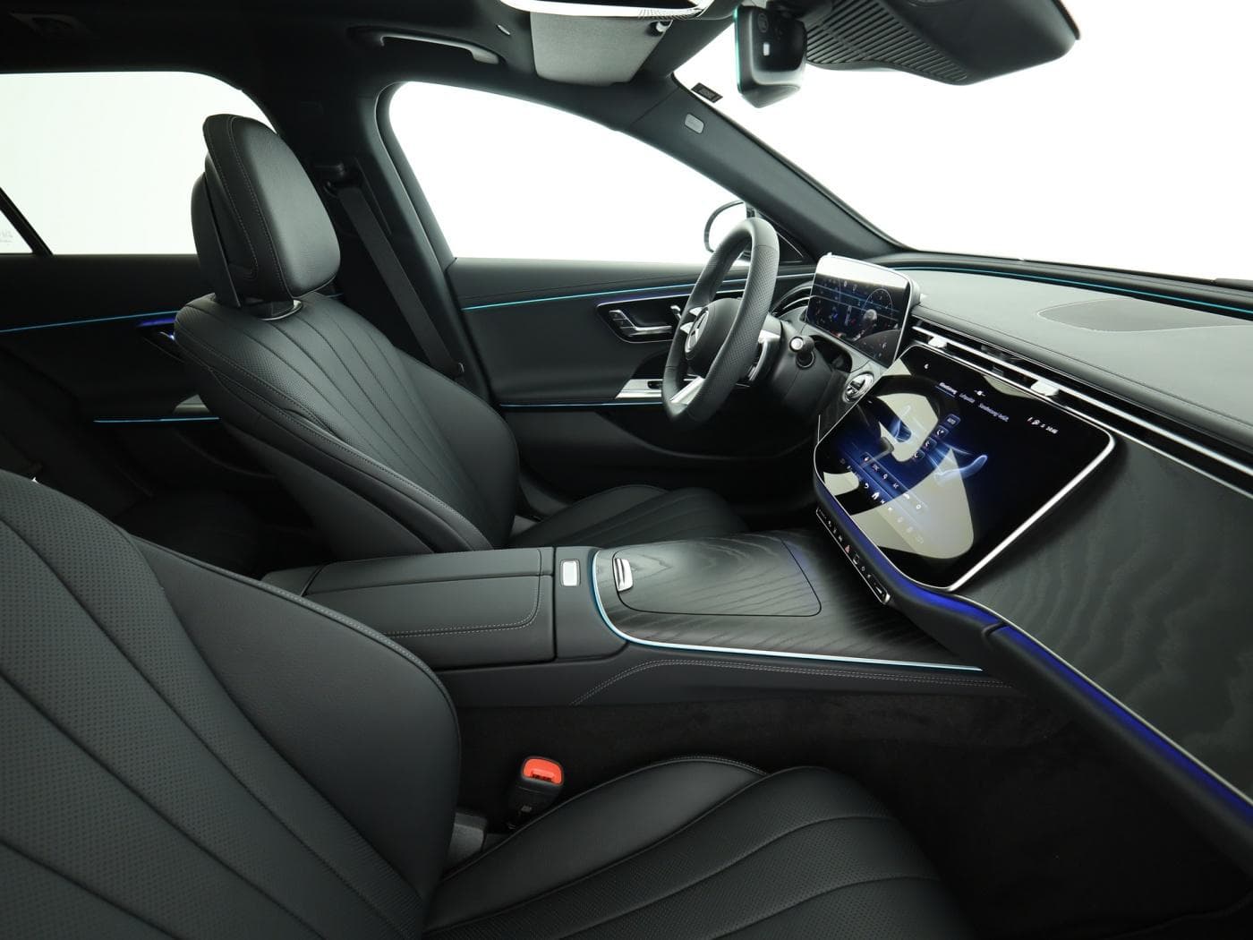 Mercedes-Benz E 450 d 4MATIC T-Modell Bild 17