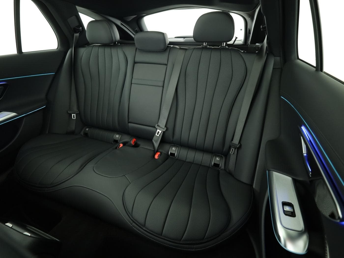 Mercedes-Benz E 450 d 4MATIC T-Modell Bild 18