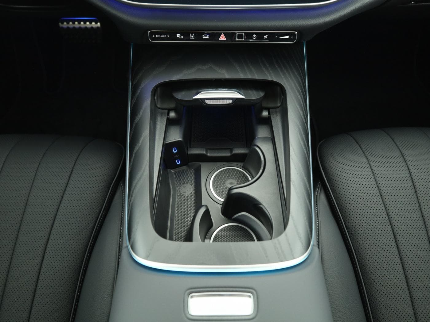 Mercedes-Benz E 450 d 4MATIC T-Modell Bild 24