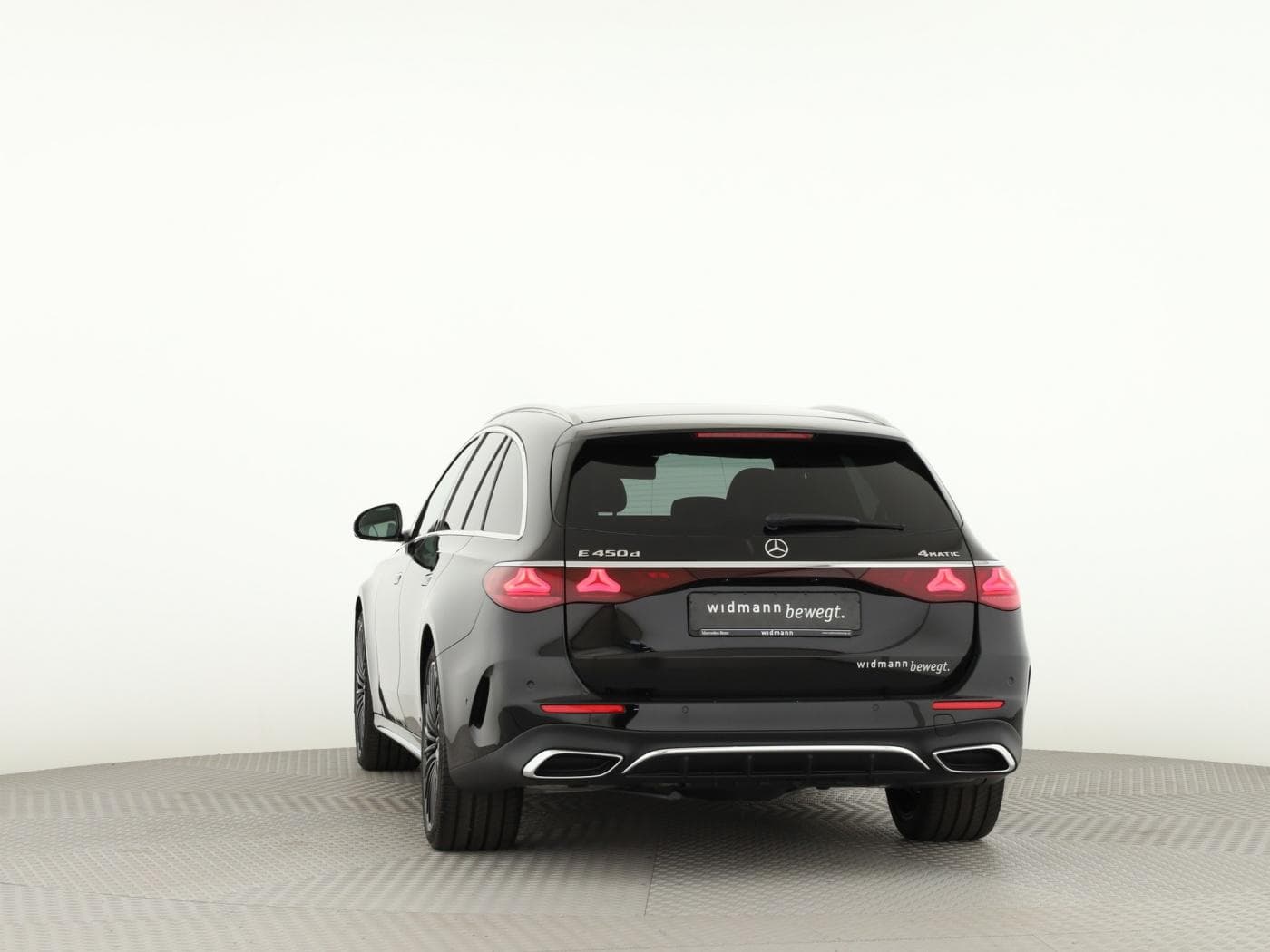Mercedes-Benz E 450 d 4MATIC T-Modell Bild 4