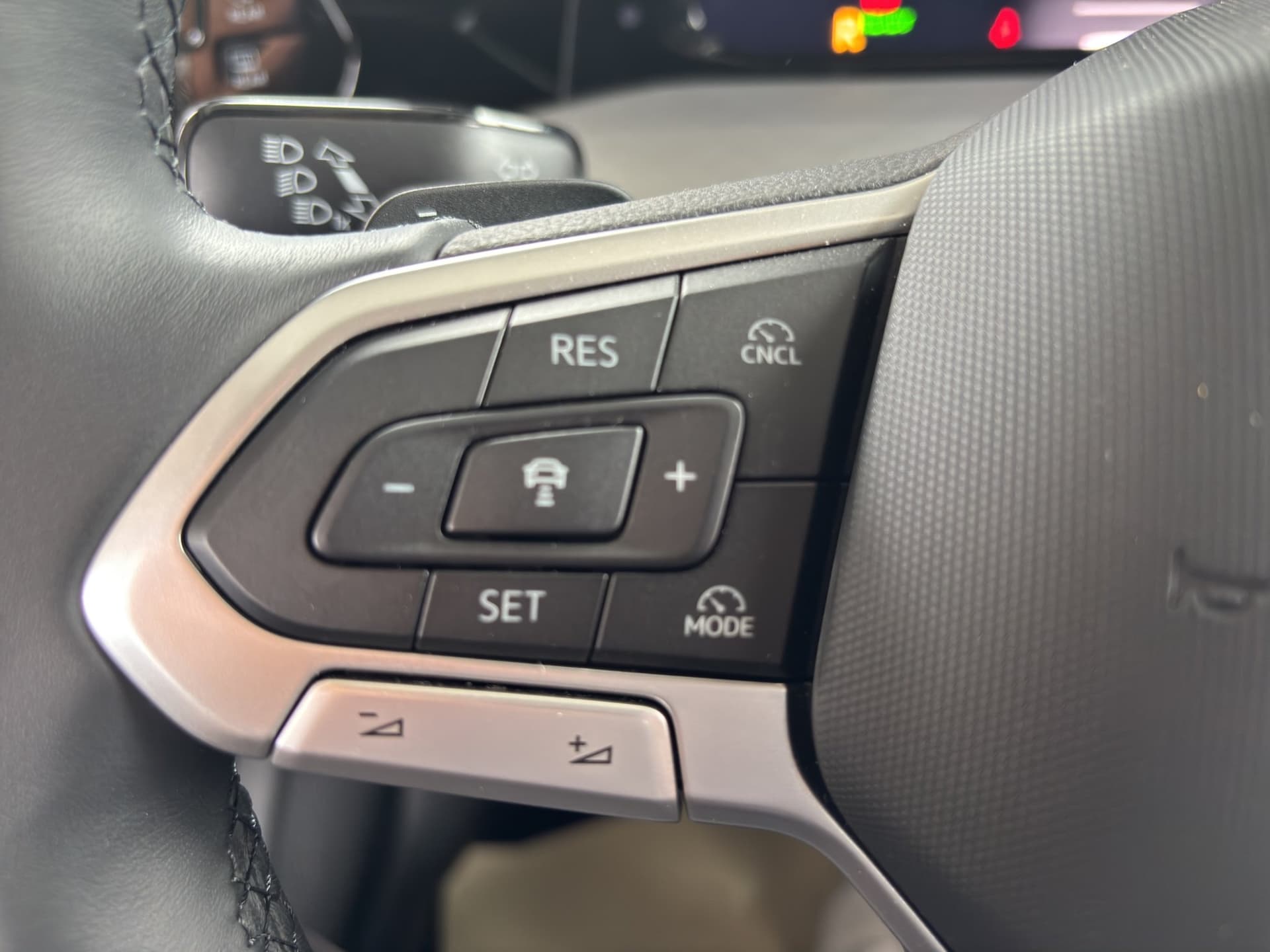 Volkswagen Golf Life 1.5 eTSI 115 PS Automatik Anhängerkupplung App-Connect Bild 20