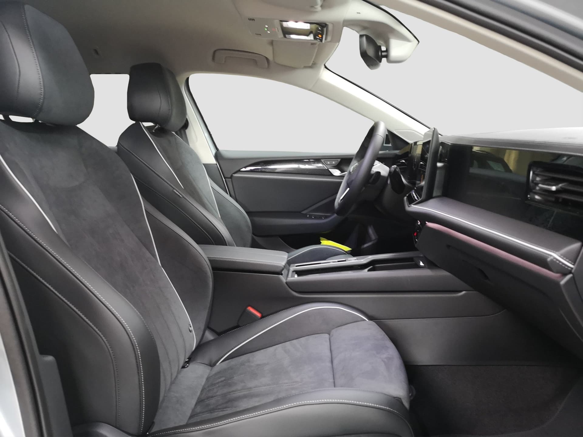 Volkswagen Passat Business 2.0 TDI 150 PS DSG AHK NAVI ACC Bild 15