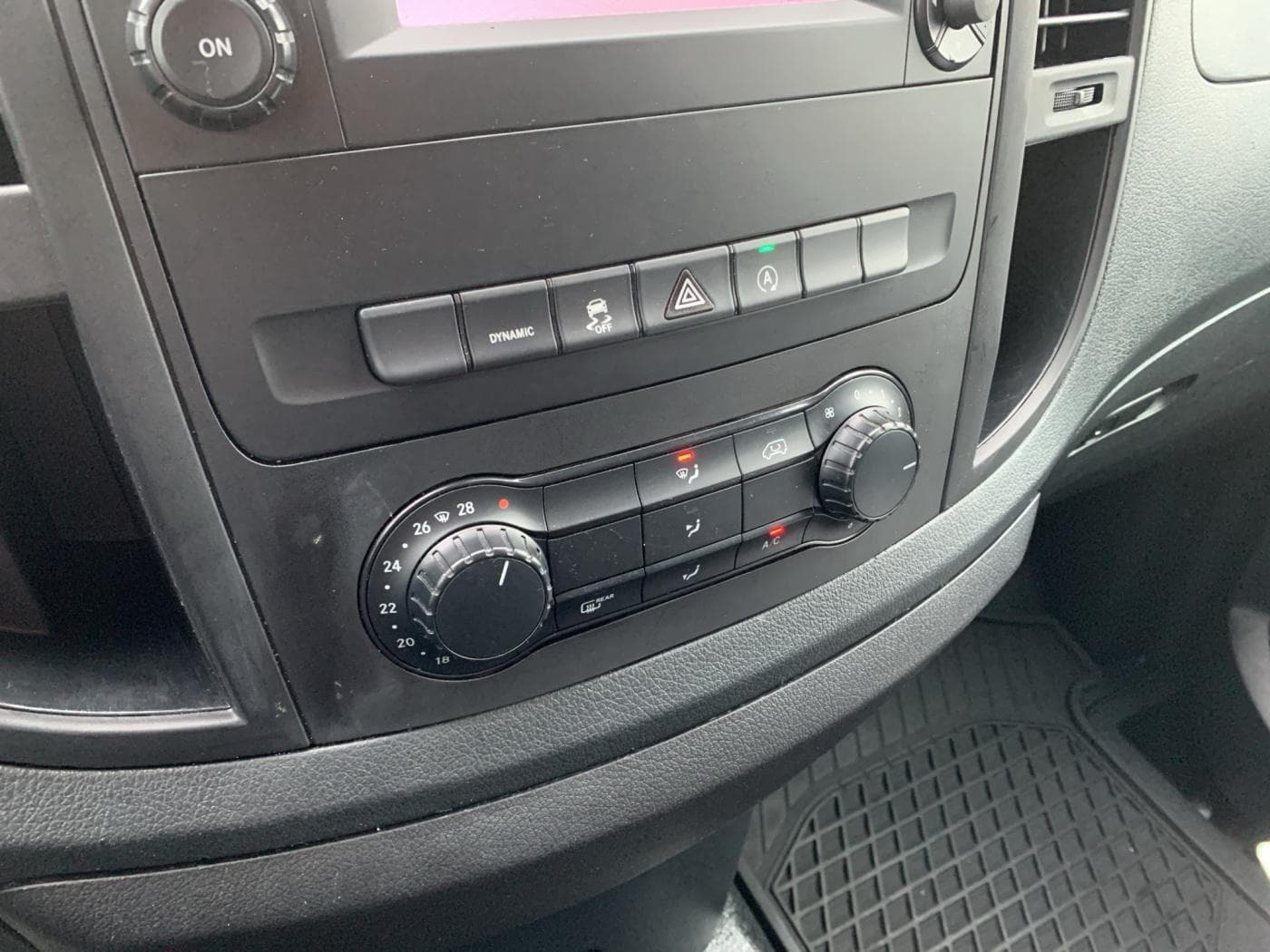 Mercedes-Benz Vito 116 CDI 4x4 Kasten Extralang Bild 11