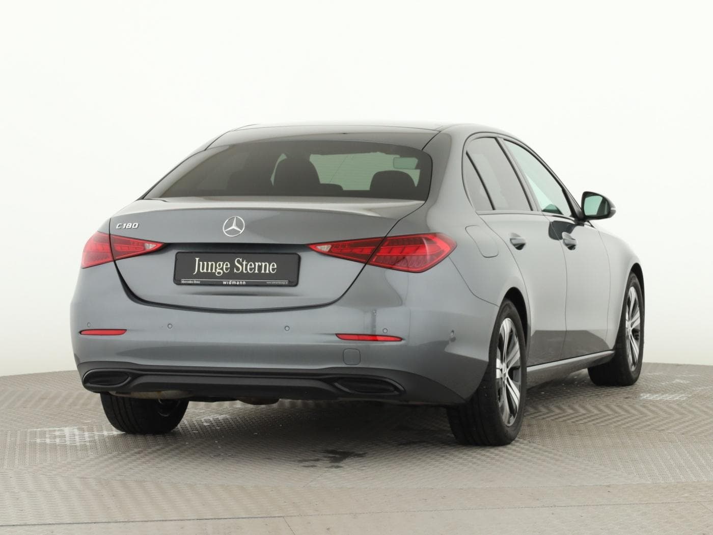 Mercedes-Benz C 180 Bild 2