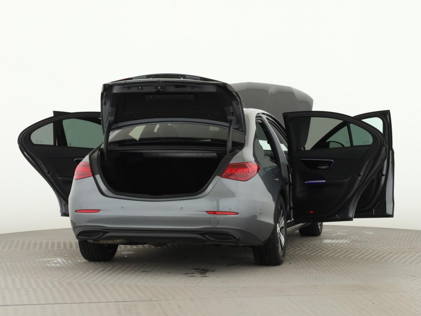 Mercedes-Benz C 180 Bild 9