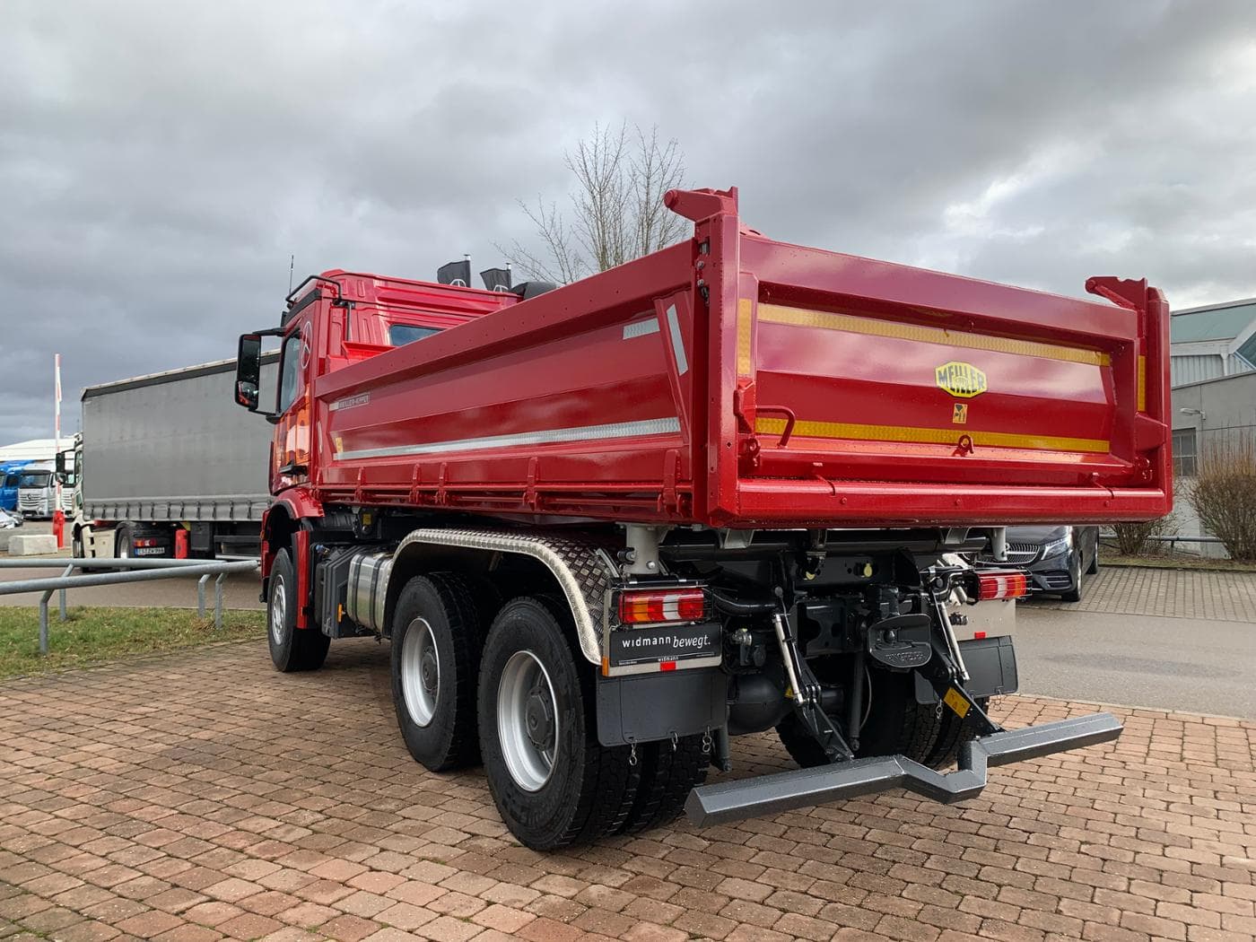 Mercedes-Benz Arocs 2651 K Dreiseitenkipper Meiller Bild 13