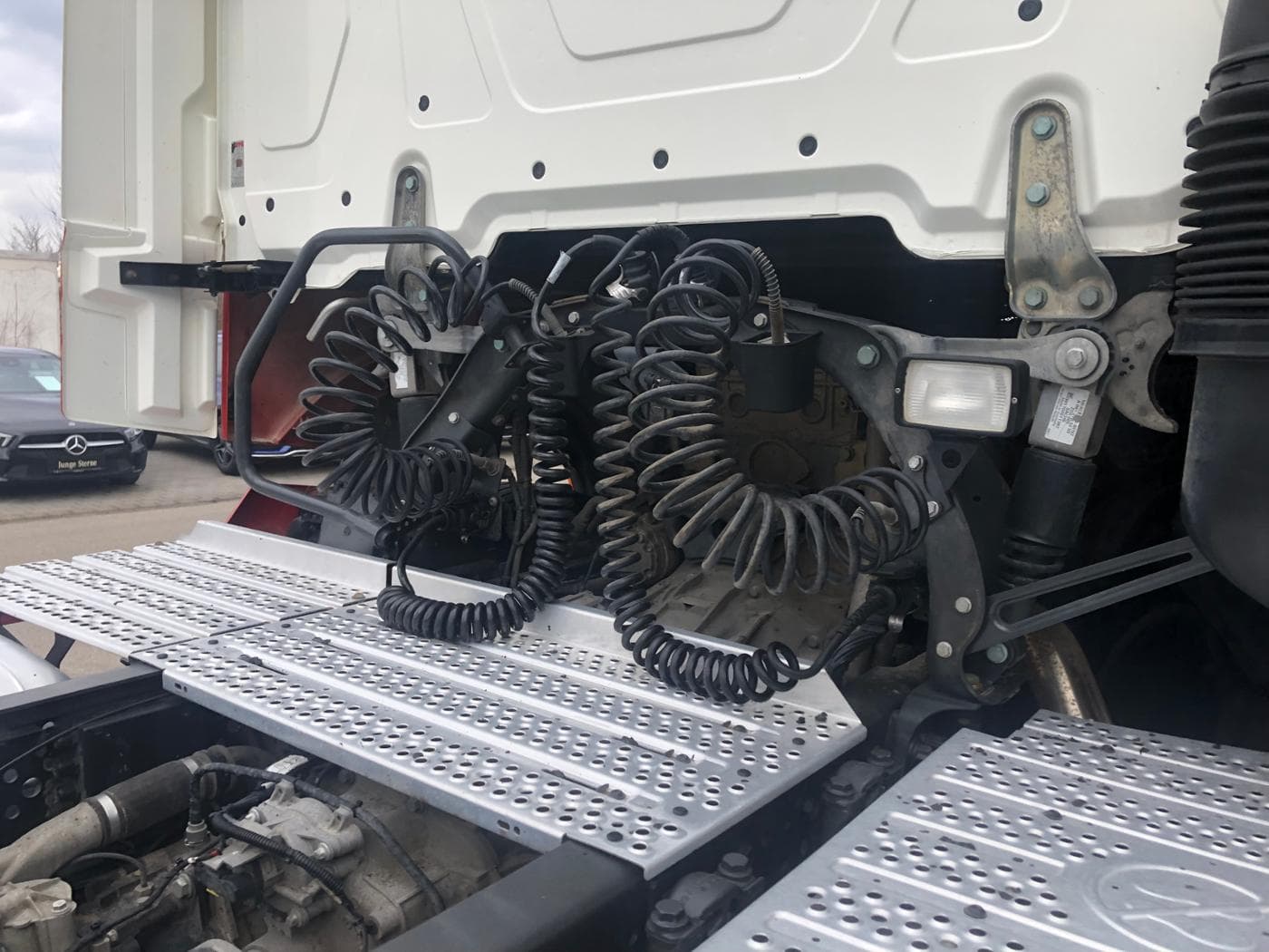Mercedes-Benz Actros 1846 LS Schubbodenhydraulik mit Leckölleitung Bild 10