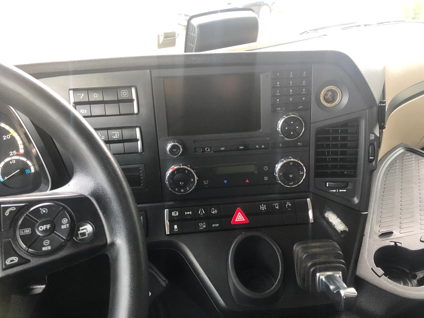 Mercedes-Benz Actros 1846 LS Schubbodenhydraulik mit Leckölleitung Bild 12