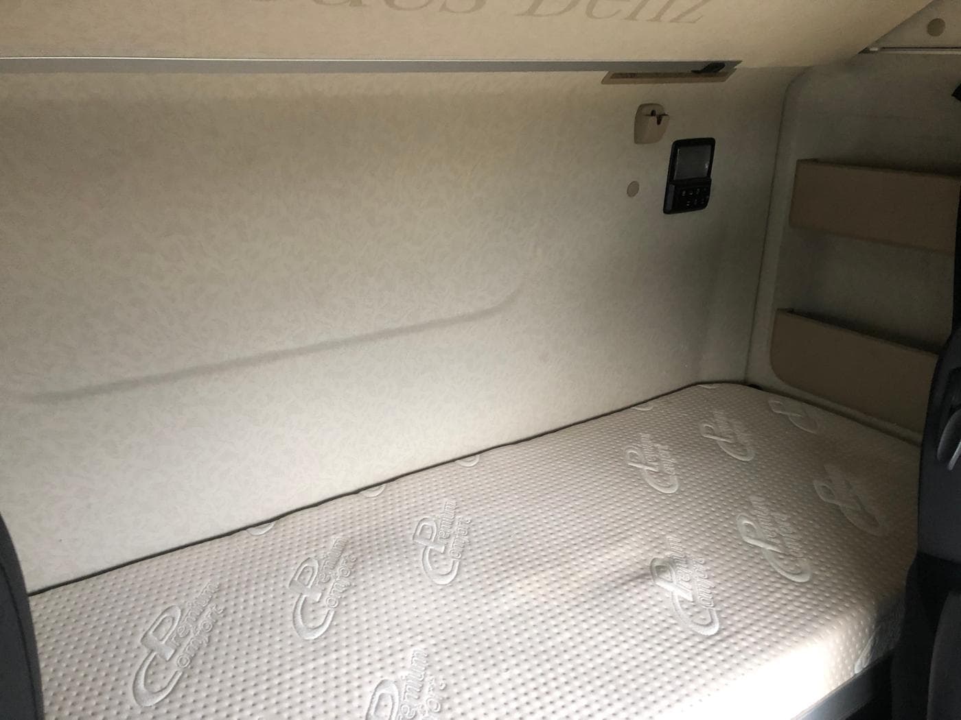 Mercedes-Benz Actros 1846 LS Schubbodenhydraulik mit Leckölleitung Bild 15