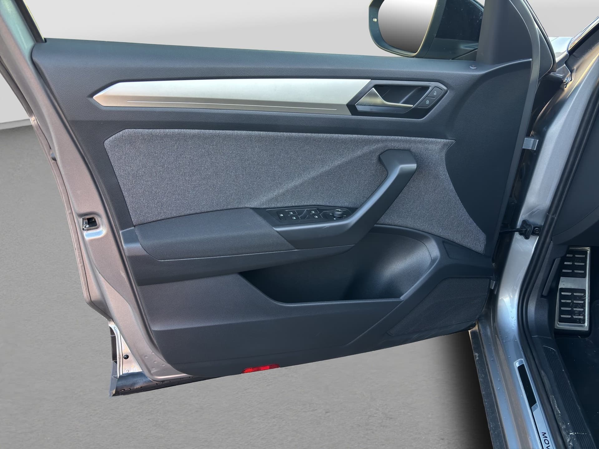 Volkswagen T-Roc MOVE 1.5 TSI 150 PS ACC NAVI Kamera Bild 15