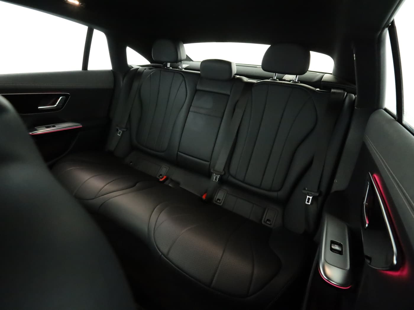 Mercedes-Benz EQE 350 Bild 18