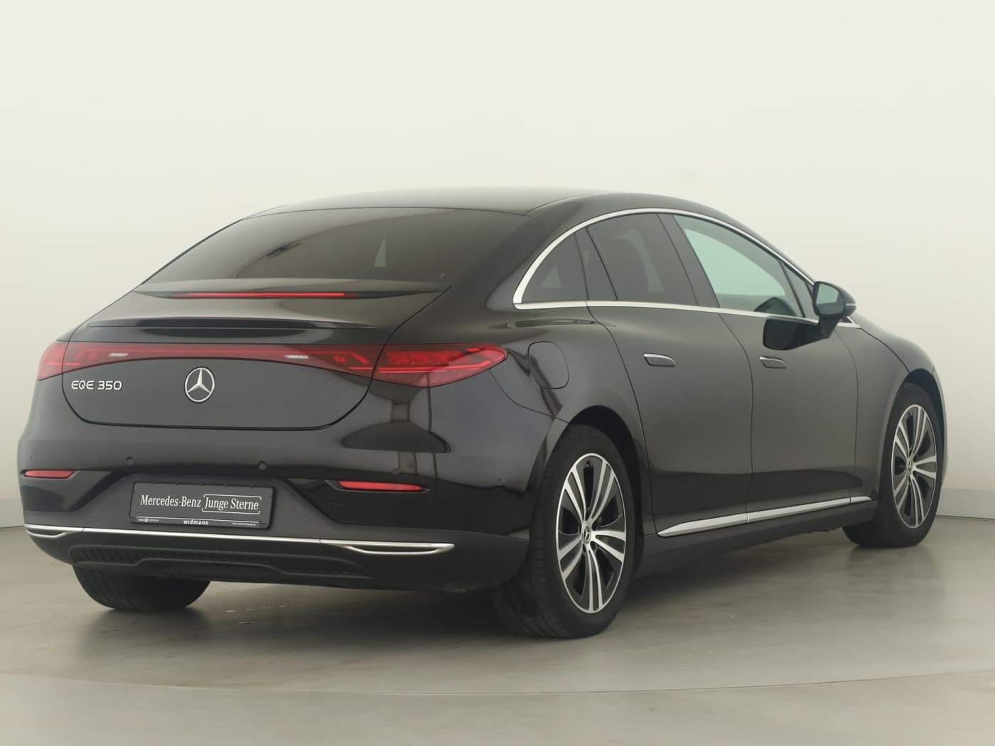 Mercedes-Benz EQE 350 Bild 2