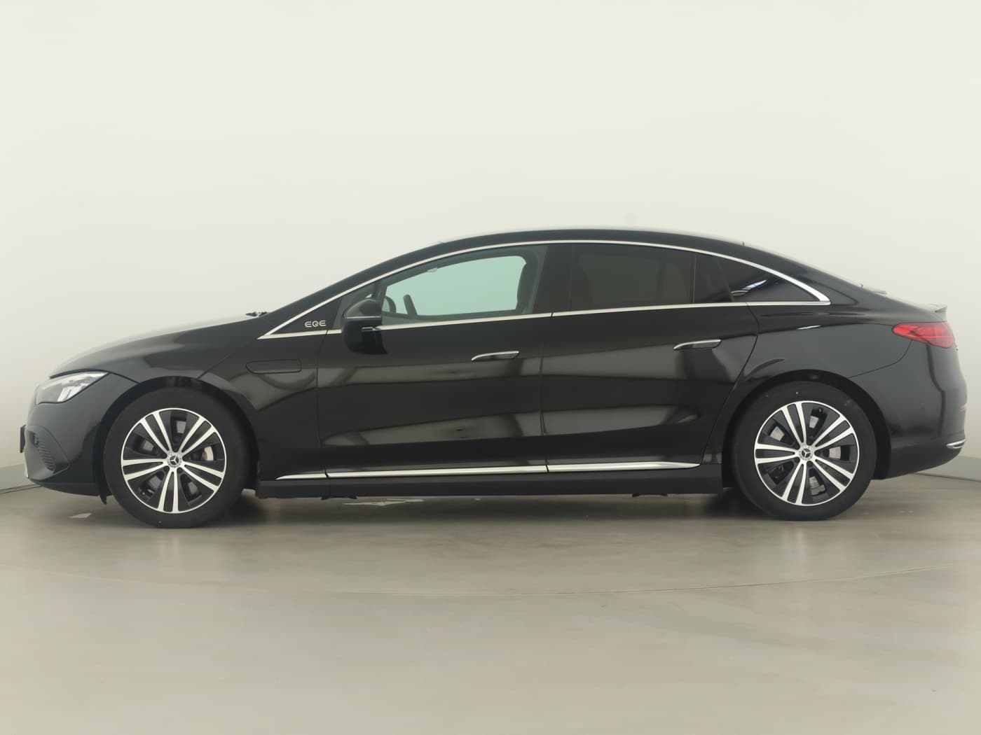 Mercedes-Benz EQE 350 Bild 7