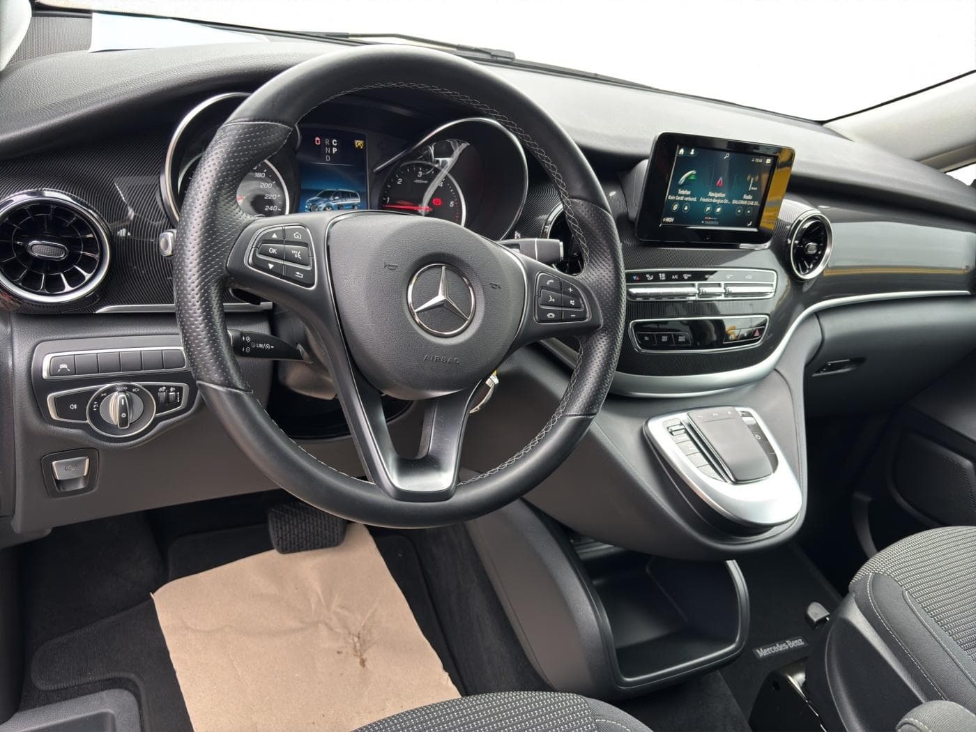 Mercedes-Benz V 220d RISE komp. Bild 9